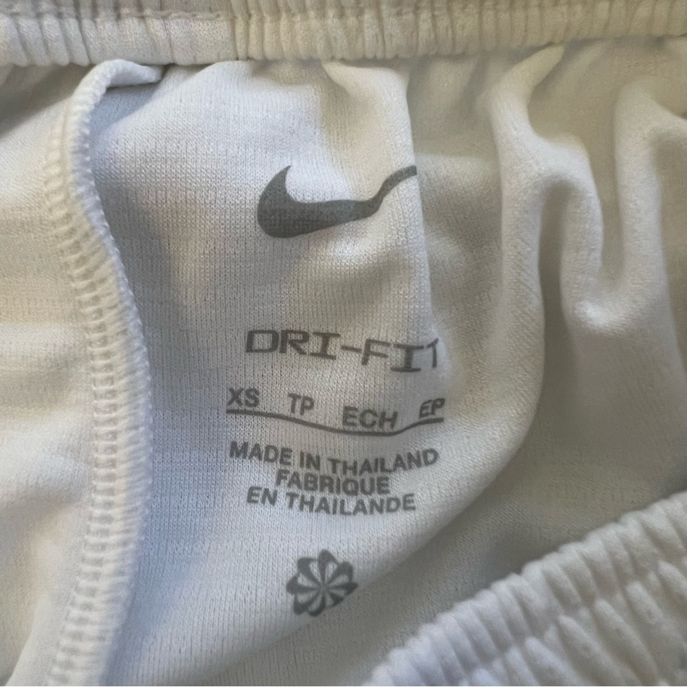 ✔️NWT✔️ NIKE Caitlin Clark Crossover Dri-FIT 5" Basketball Shorts - Picture 10 of 13